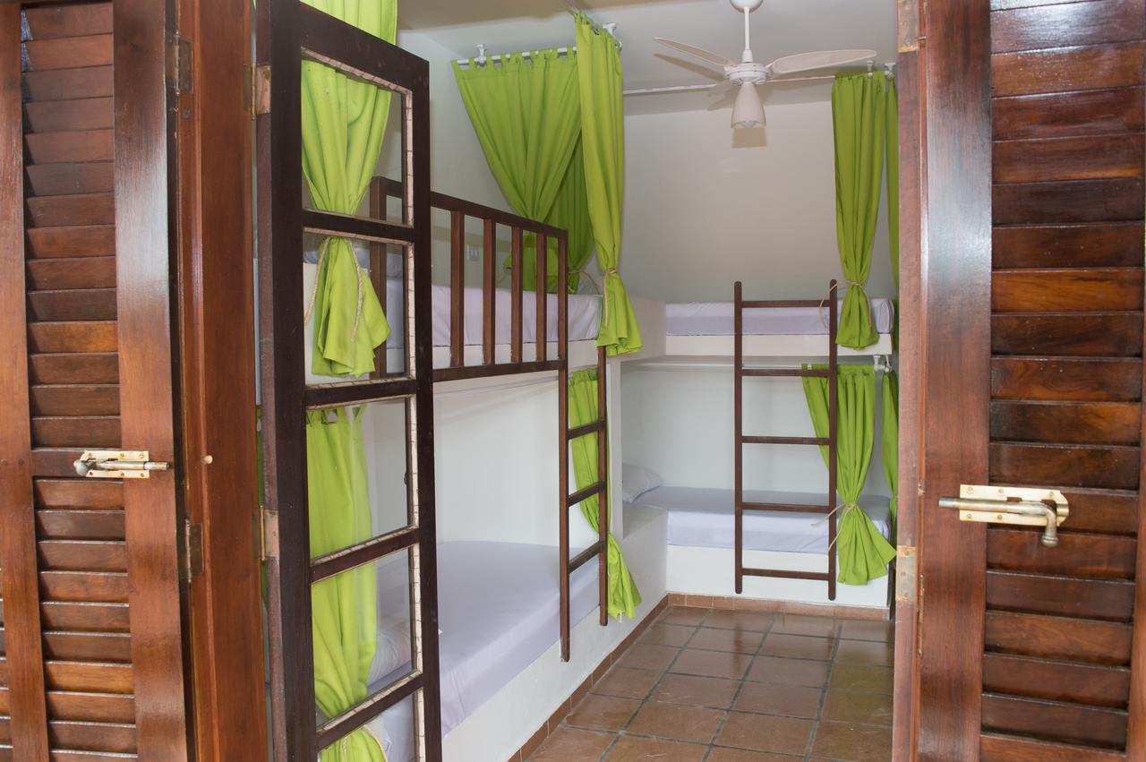 Santo Quintal Hostel Ubatuba Bagian luar foto