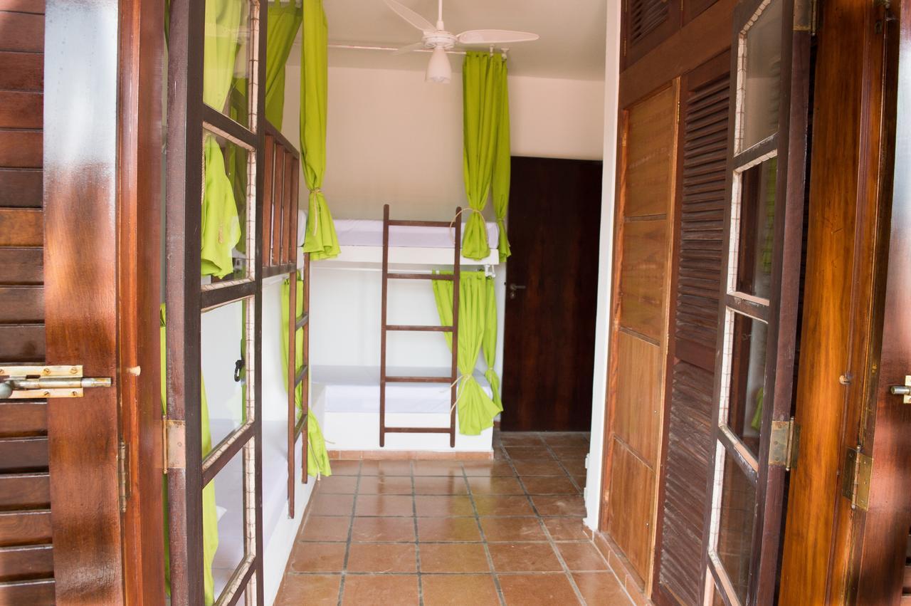 Santo Quintal Hostel Ubatuba Bagian luar foto