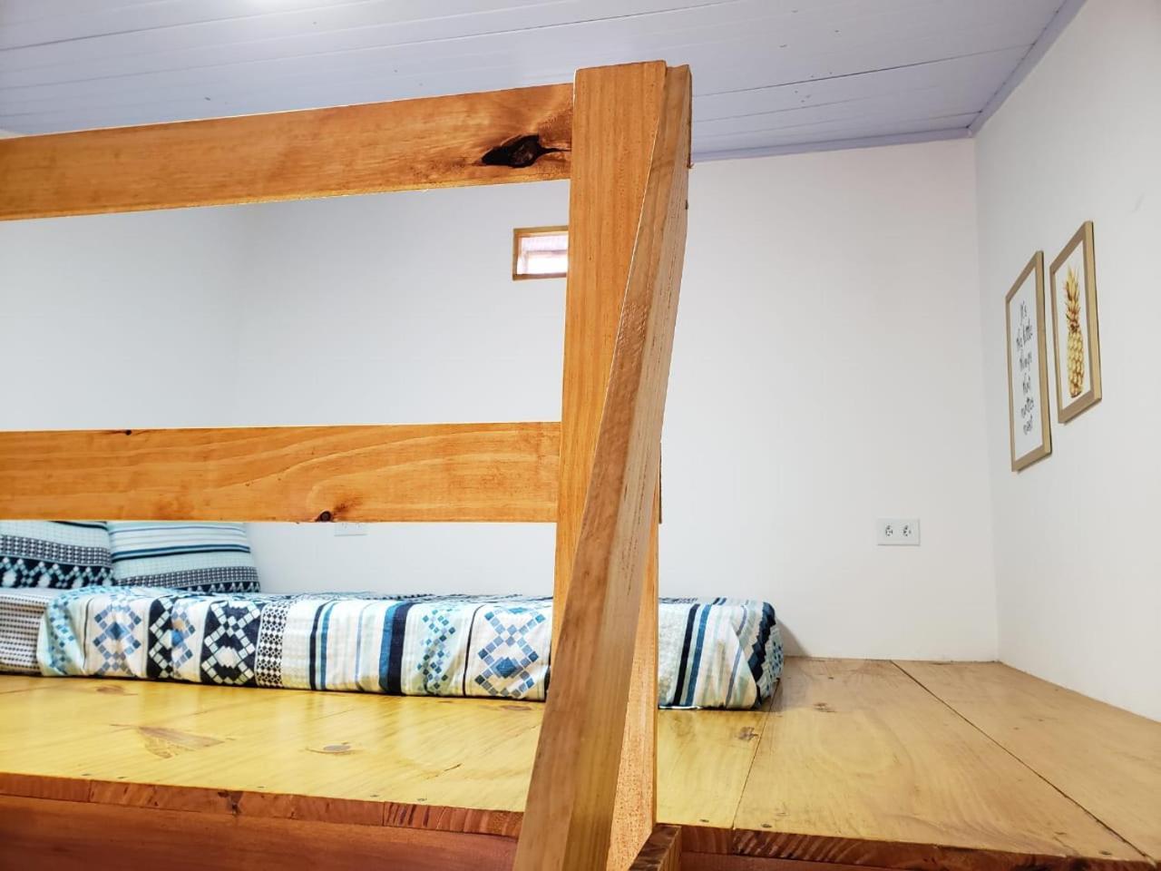 Santo Quintal Hostel Ubatuba Bagian luar foto